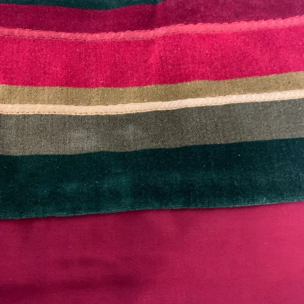 New Velvet Stripe  60x84 Oblong Tablecloth Holiday Bed Bath Beyond New In Packag